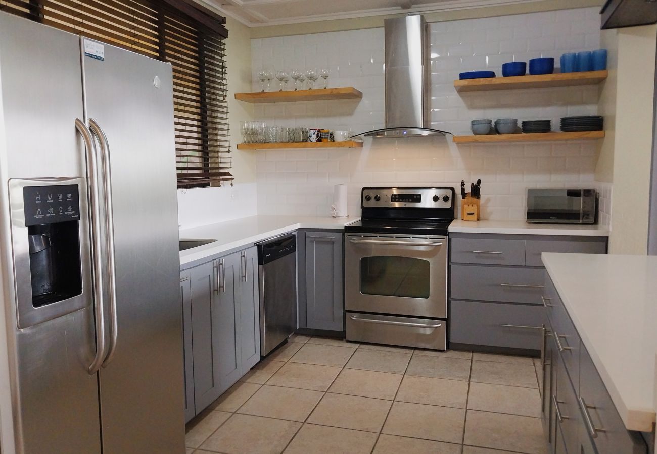 Residencial en Playa Flamingo - 5mins to Marina-Oceanview-Full Kitchen-Pool-AC-Gym – Presidential Suites 4