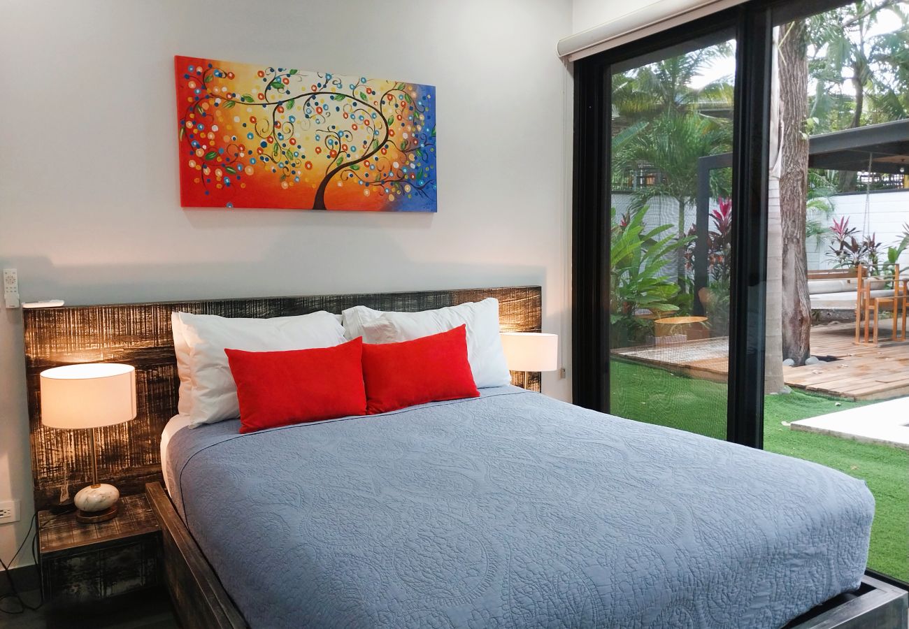 Casa en Potrero - 350m to beach - Guitar-shaped Pool – Kitchen - BBQ: Casa Guitarra
