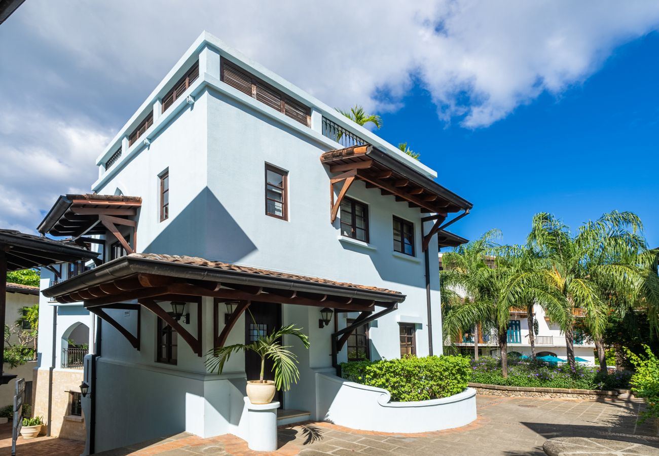Casa en Las Catalinas - 2-Min to Beach | Private Pool & 360° Rooftop Views - Casa Cazenovia 3 Bedroom Home