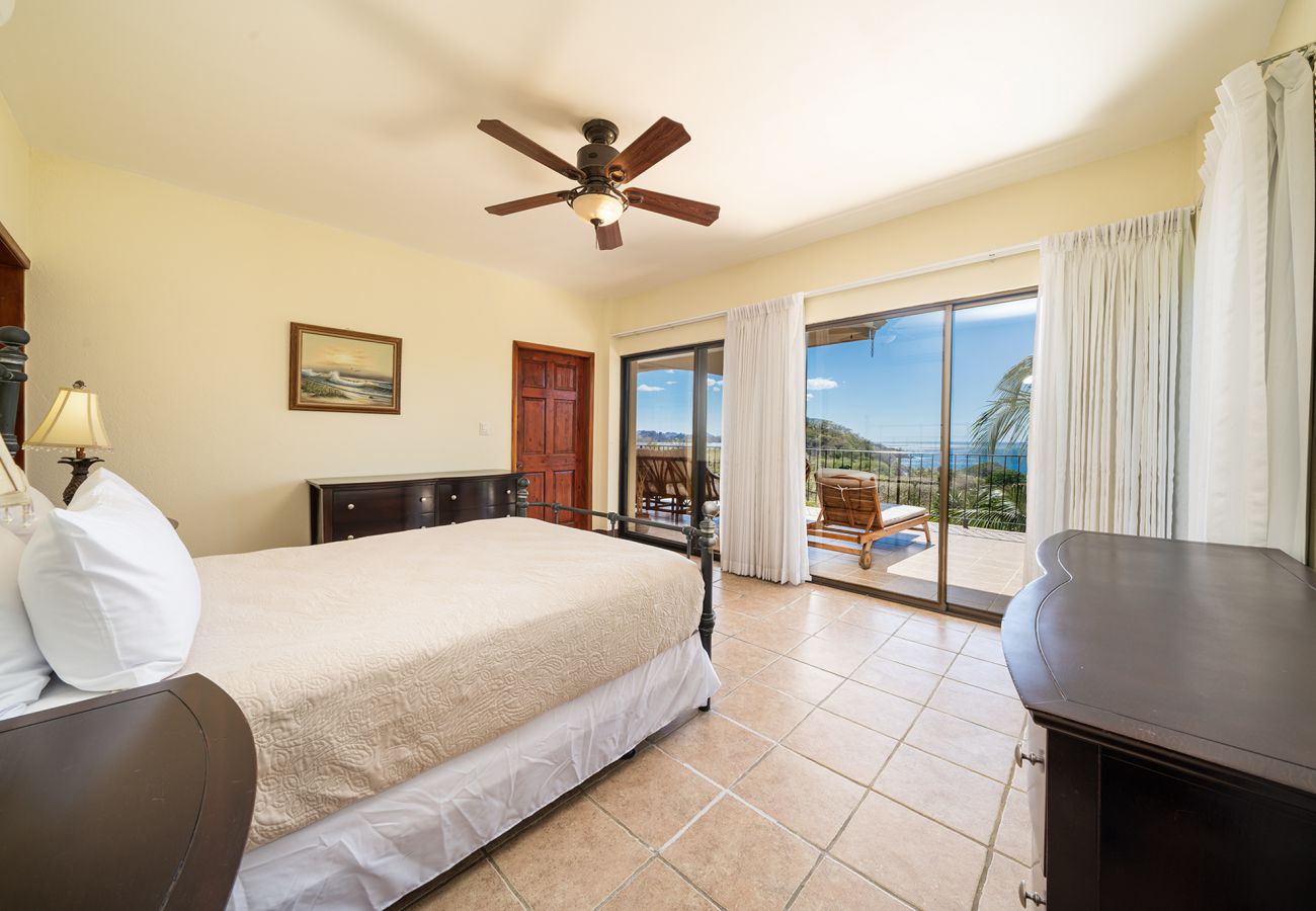 Residencial en Potrero - Oceanview Condo with Pool, Near Playa Prieta, 2BR - Vida de la Paz 4