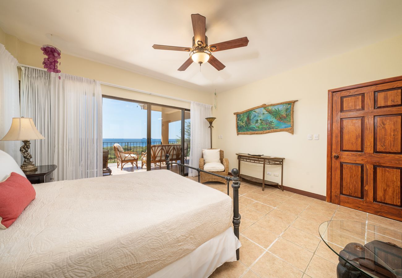 Residencial en Potrero - Oceanview Condo with Pool, Near Playa Prieta, 2BR - Vida de la Paz 4