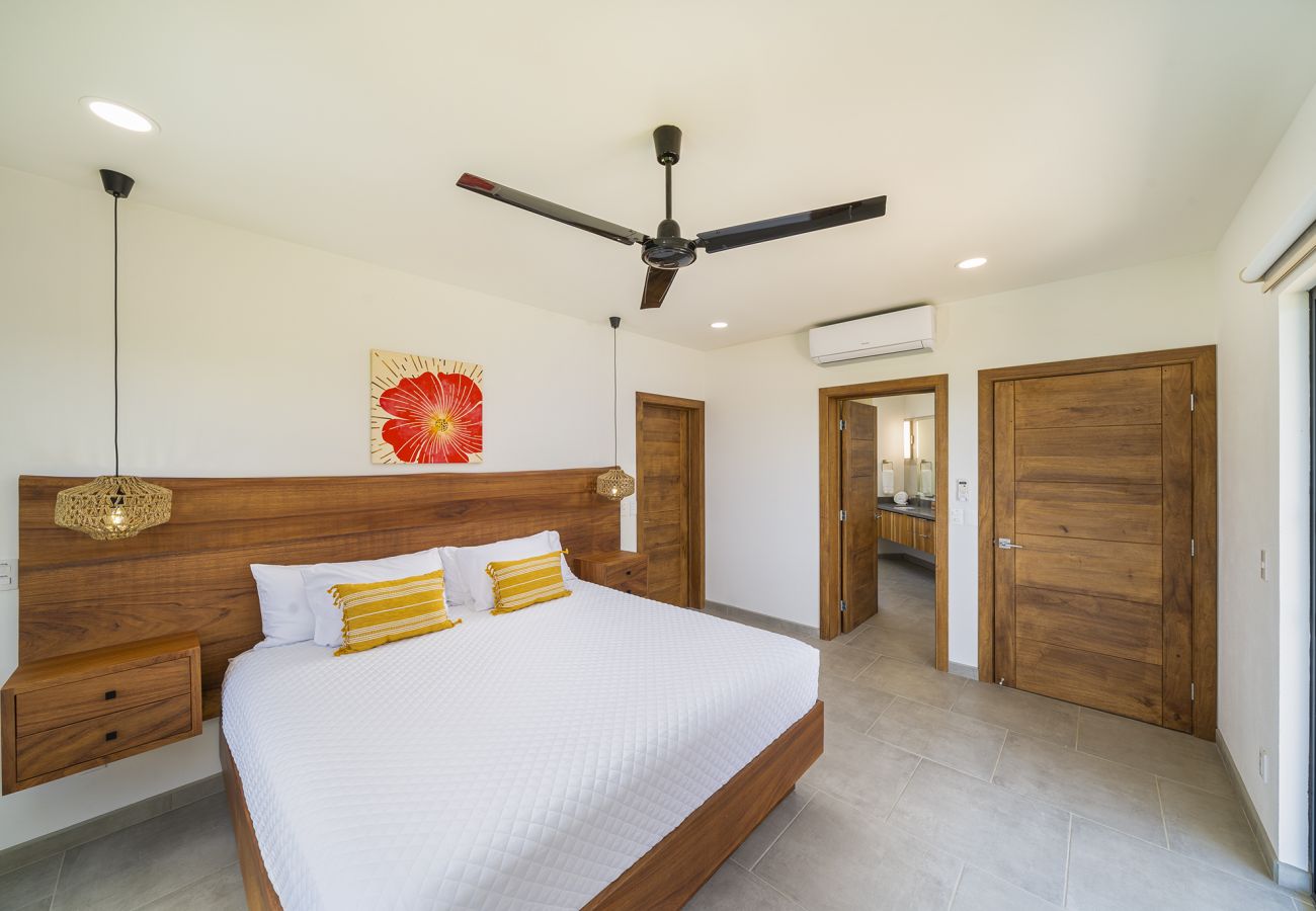 Villa en Potrero - Serene Villa: Ocean View Pool, Rooftop Deck, 5 BR - Villa Vista Pacifico