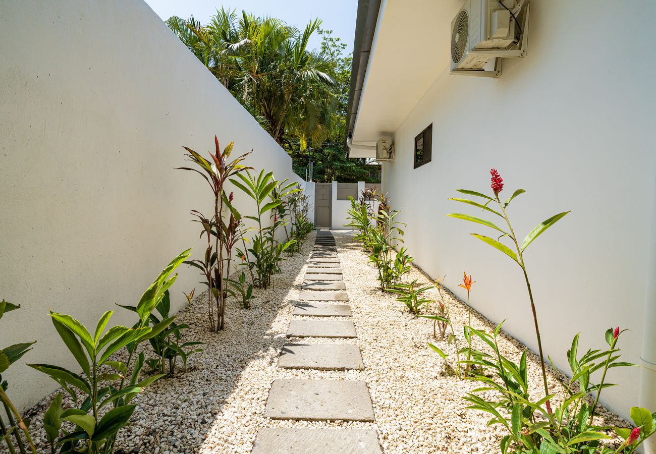 Casa en Potrero - Perfect Beach Holiday Stay | Pool | Casa Marzo