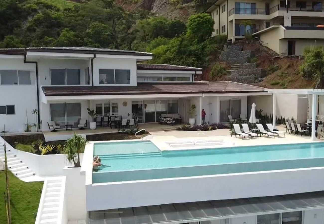 Casa en Playa Flamingo - 5BR home|Mar Vista|Ocean View, Pool, Deck|Fire Pit – Casa Ayla A