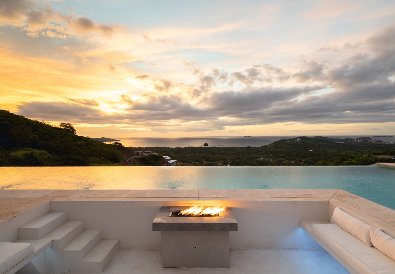 Casa en Playa Flamingo - 5BR home|Mar Vista|Ocean View, Pool, Deck|Fire Pit – Casa Ayla A