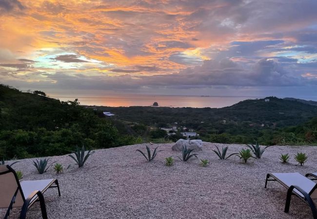 Estudio en Playa Flamingo - Playa Flamingo – new, cozy Ocean view Studio Ayla - C