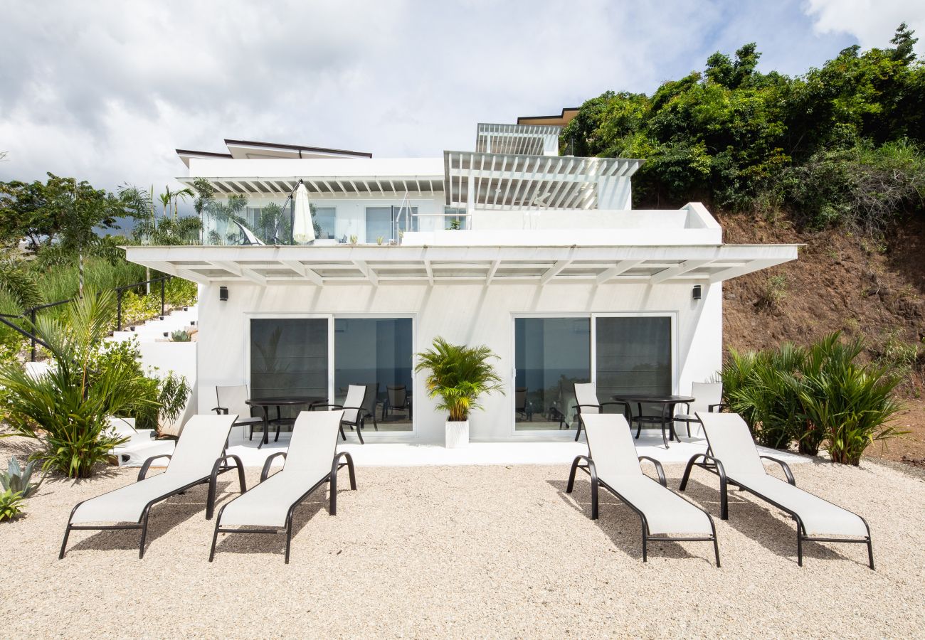 Estudio en Playa Flamingo - Playa Flamingo – new, cozy Ocean view Studio Ayla - C