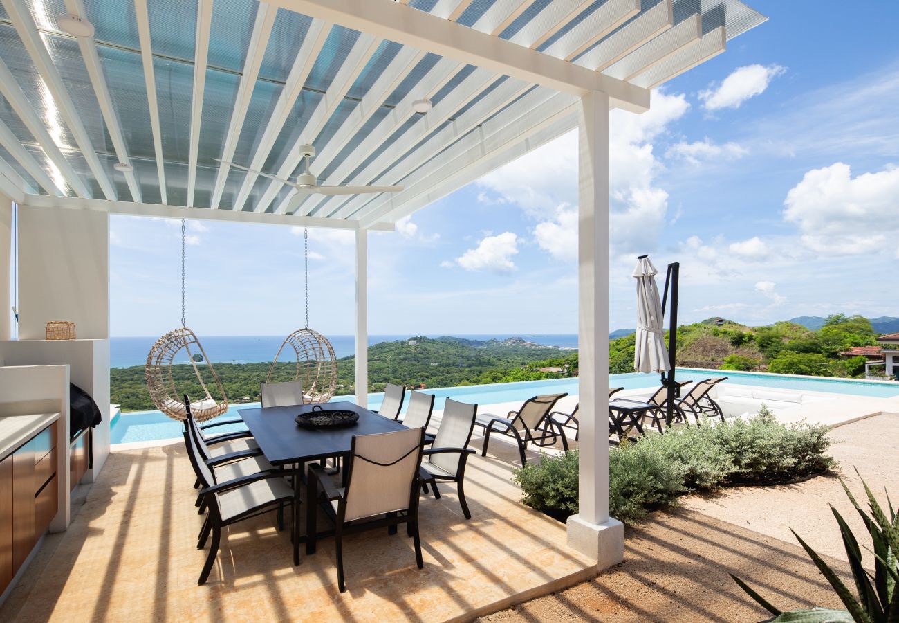 Casa en Playa Flamingo - Playa Flamingo Paradise AYLA: 18 Guests, 2 Pools