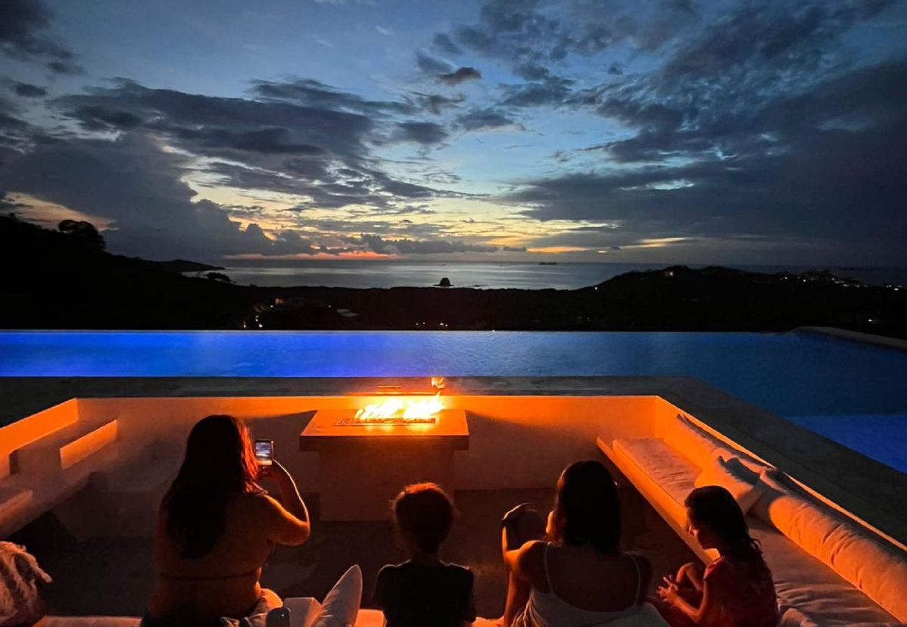 Casa en Playa Flamingo - Playa Flamingo Paradise AYLA: 18 Guests, 2 Pools