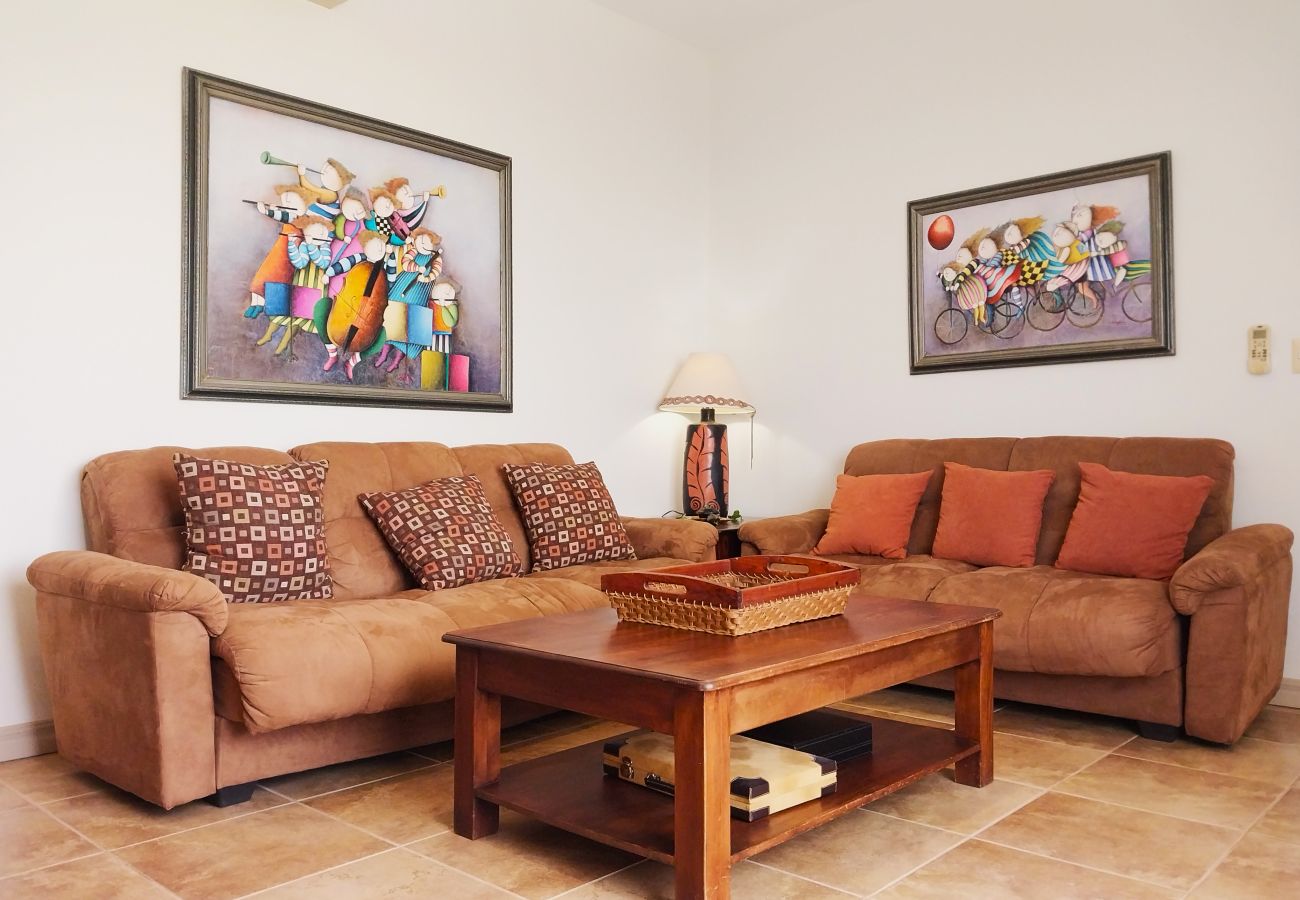 Casa en Potrero - Housekeeping•BBQ•Pool•4 TVs•Garden•Oceanview villa: Casa Sol Azul