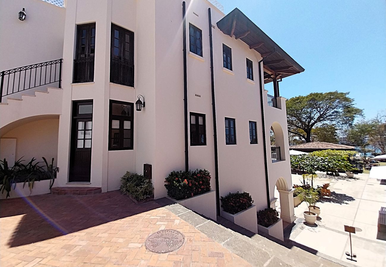 Residencial en Las Catalinas - Beach Club Included | 1 min to beach | sleeps 5 | Plaza Mercado 12