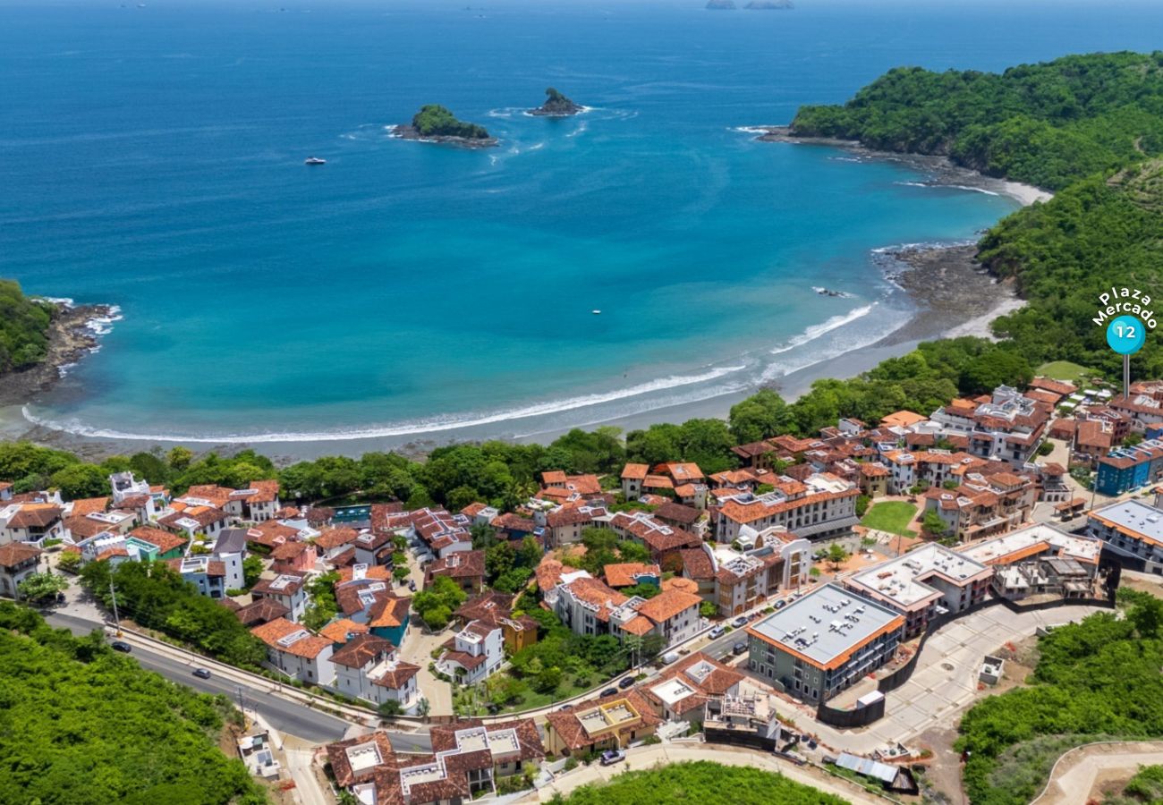 Residencial en Las Catalinas - Beach Club Included | 1 min to beach | sleeps 5 | Plaza Mercado 12