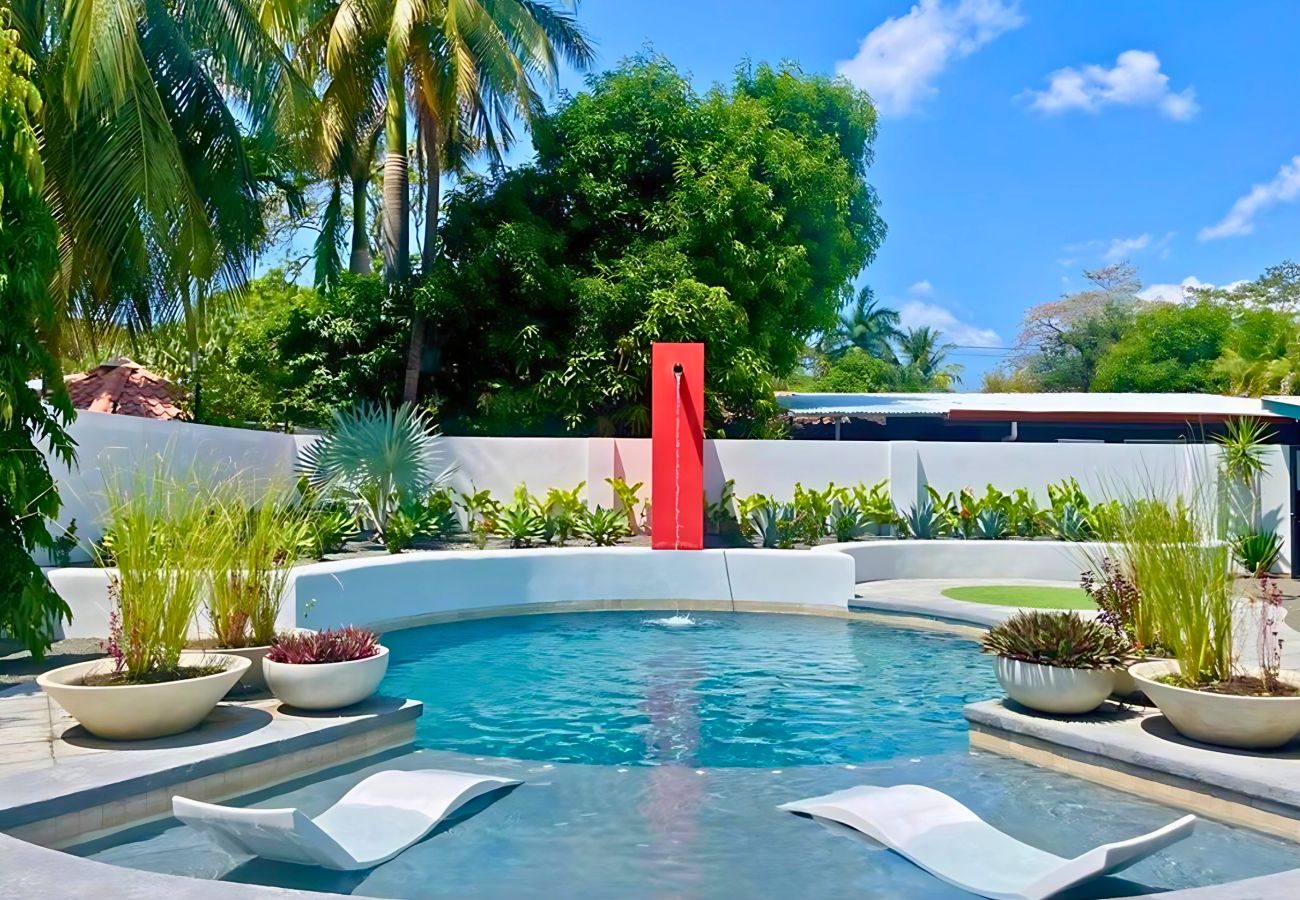 Casa en Potrero - 4-BR House near to Beach (5-min-walk) | Pool, BBQ - Casa Arribada