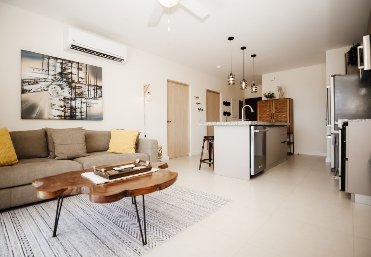 Residencial en Las Catalinas - New 2BR Condo in Las Catalinas beachtown: El Prado