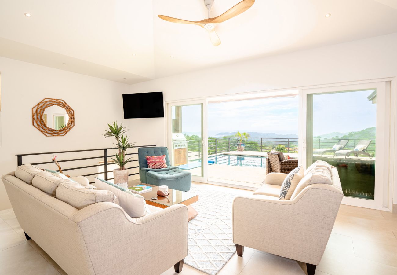 Casa en Playa Flamingo - Luxe 3BR home in Mar Vista: Casa Gran Vista