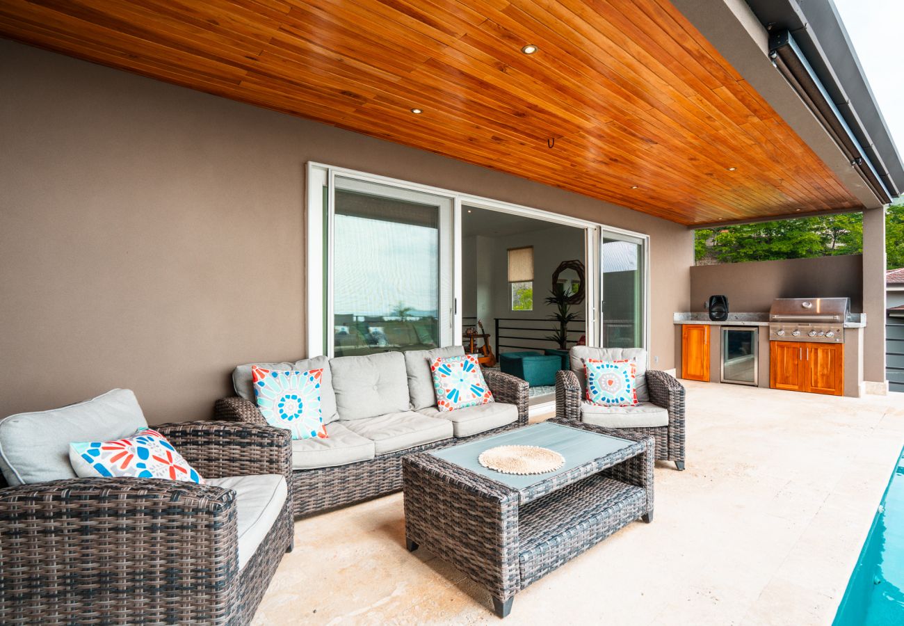 Casa en Playa Flamingo - Luxe 3BR home in Mar Vista: Casa Gran Vista
