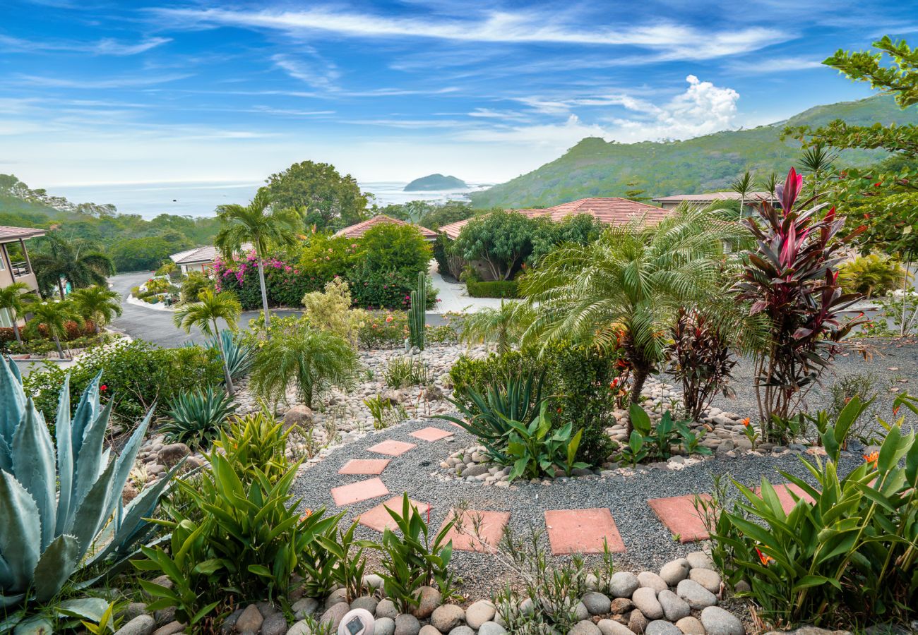 Casa en Playa Flamingo - Luxe 3BR home in Mar Vista: Casa Gran Vista