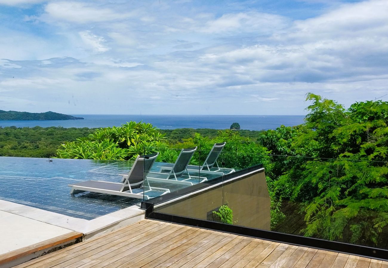 Casa en Playa Flamingo - Luxury 5BR Oasis with Panoramic Ocean Views & Pool - Casa Vista Contenta Mainhouse