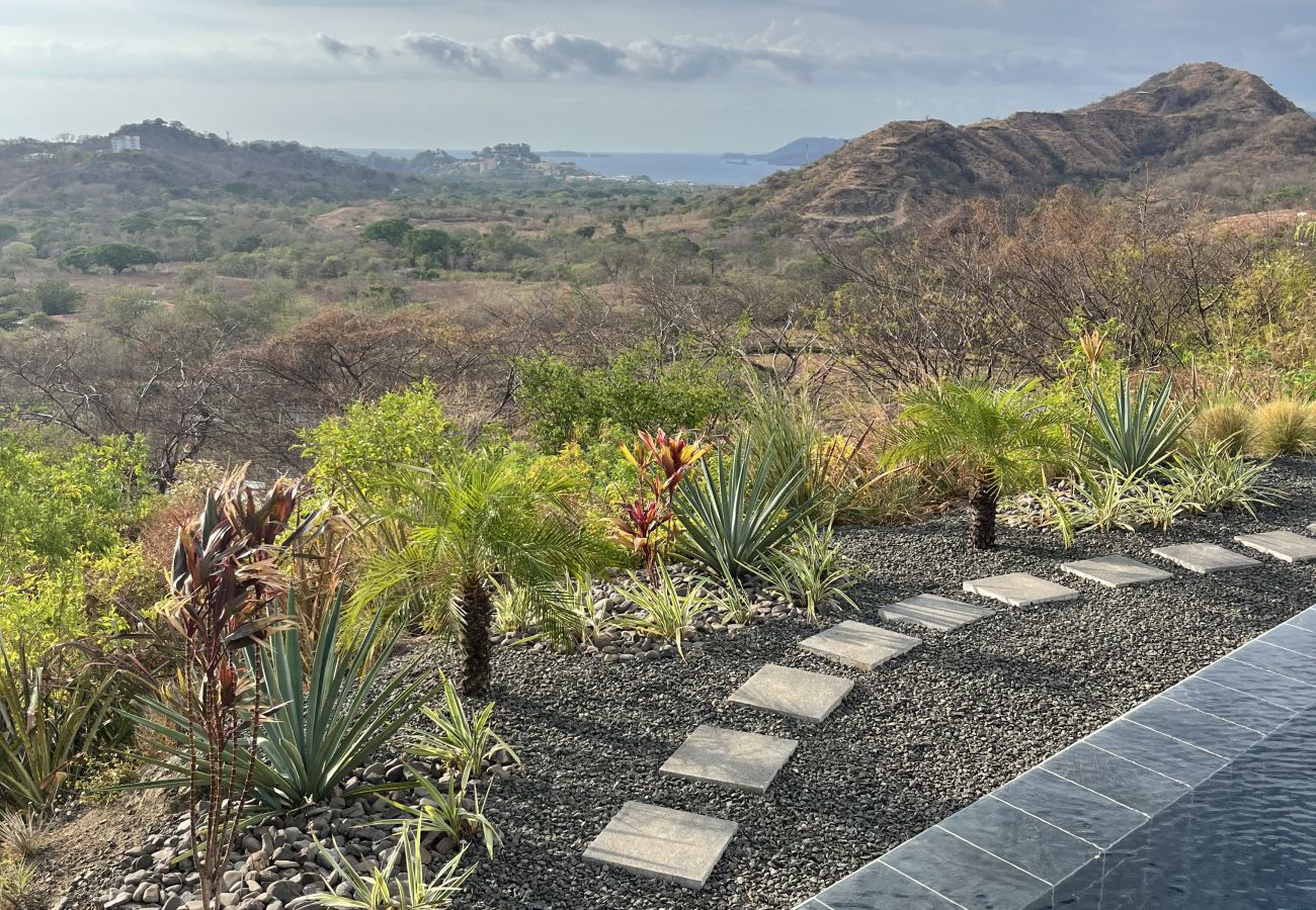 Casa en Playa Flamingo - Luxury 5BR Oasis with Panoramic Ocean Views & Pool - Casa Vista Contenta Mainhouse