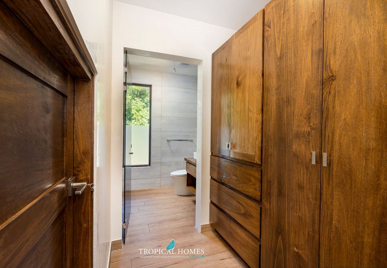 Casa en Potrero - 3 King Suites | Pool, Outdoor Oasis | Casa Coralis