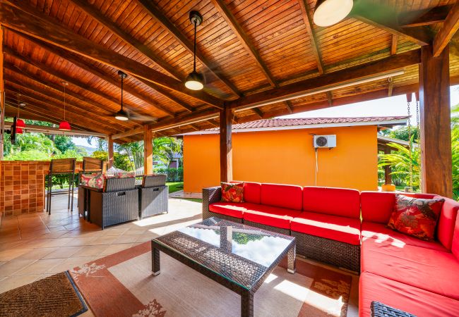 Casa en Potrero - BBQ•Pool•Garden•Smart TV•Parking•A/C•King Bed•W/D – Villaggio 376