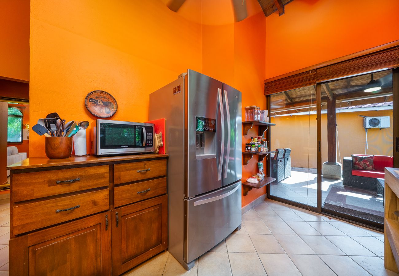 Casa en Potrero - BBQ•Pool•Garden•Smart TV•Parking•A/C•King Bed•W/D – Villaggio 376
