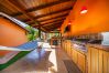 Casa en Potrero - BBQ•Pool•Garden•Smart TV•Parking•A/C•King Bed•W/D – Villaggio 376