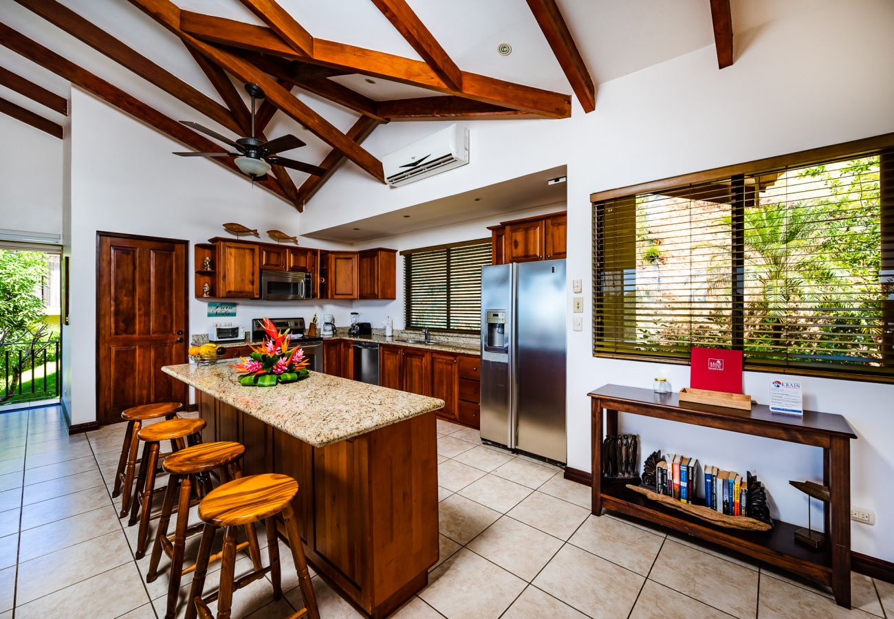 Casa adosada en Potrero - Ocean-View Townhouse | Pool | Walk to Playa Prieta – Villas Catalina 15