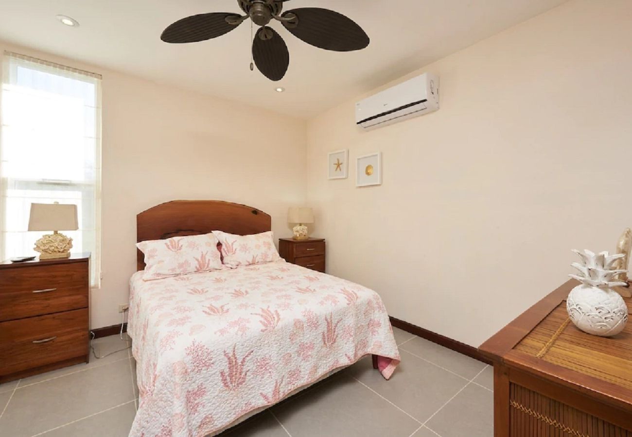 Villa in Potrero - Potrero Beachfront Villa with Pool & Private Chef - Casa Royal