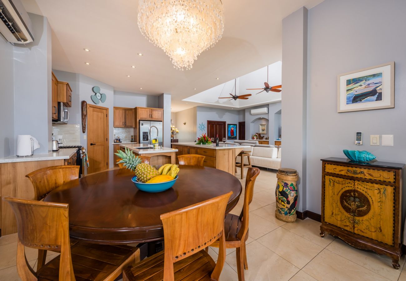 Villa in Potrero - Potrero Beachfront Villa with Pool & Private Chef - Casa Royal
