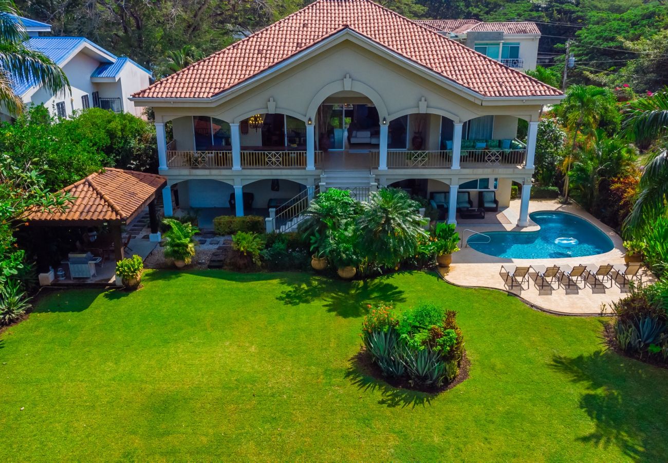 Villa in Potrero - Potrero Beachfront Villa with Pool & Private Chef - Casa Royal