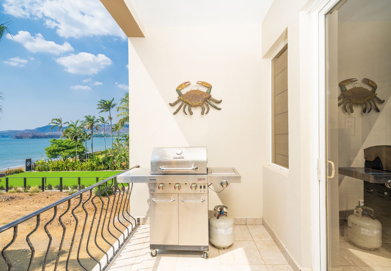 Condominium in Potrero - Playa Potrero: 4 BR Penthouse direct beach access - Destino Penthouse