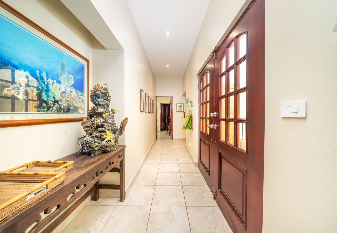 Condominium in Potrero - Playa Potrero: 4 BR Penthouse direct beach access - Destino Penthouse