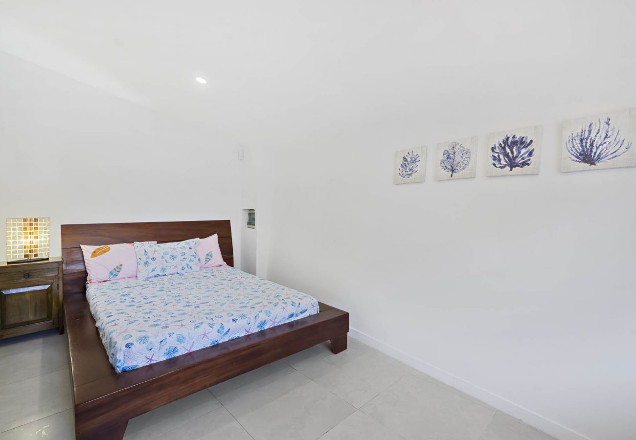 House in Potrero - Beachfront 7BR House w/ Large Pool, Firepit & BBQ • Bella Catalina