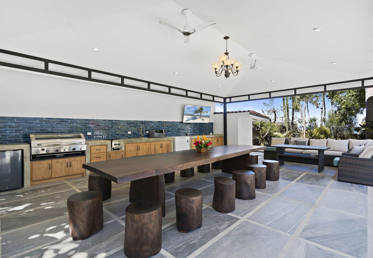 House in Potrero - Beachfront 7BR House w/ Large Pool, Firepit & BBQ • Bella Catalina