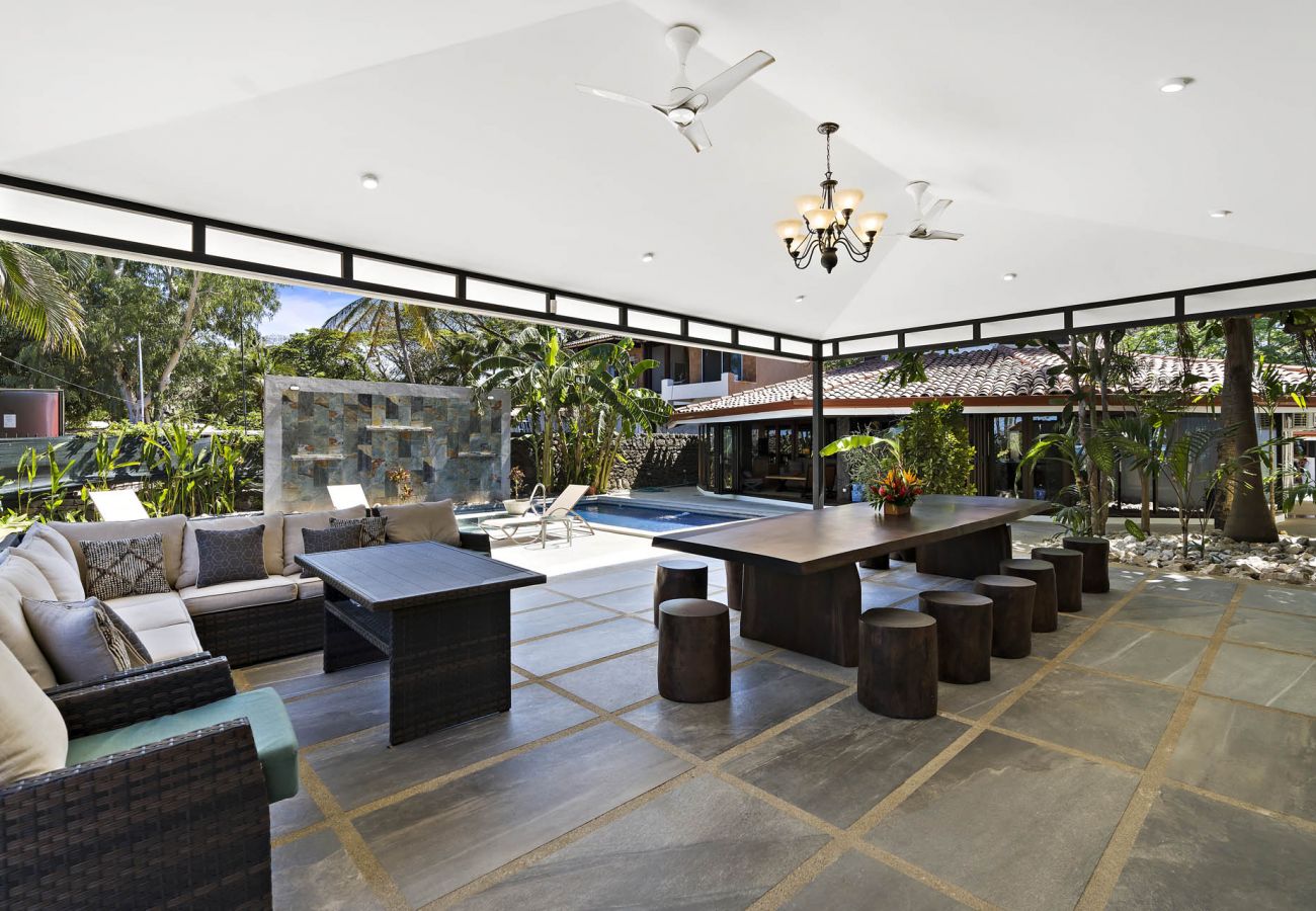 House in Potrero - Beachfront 7BR House w/ Large Pool, Firepit & BBQ • Bella Catalina
