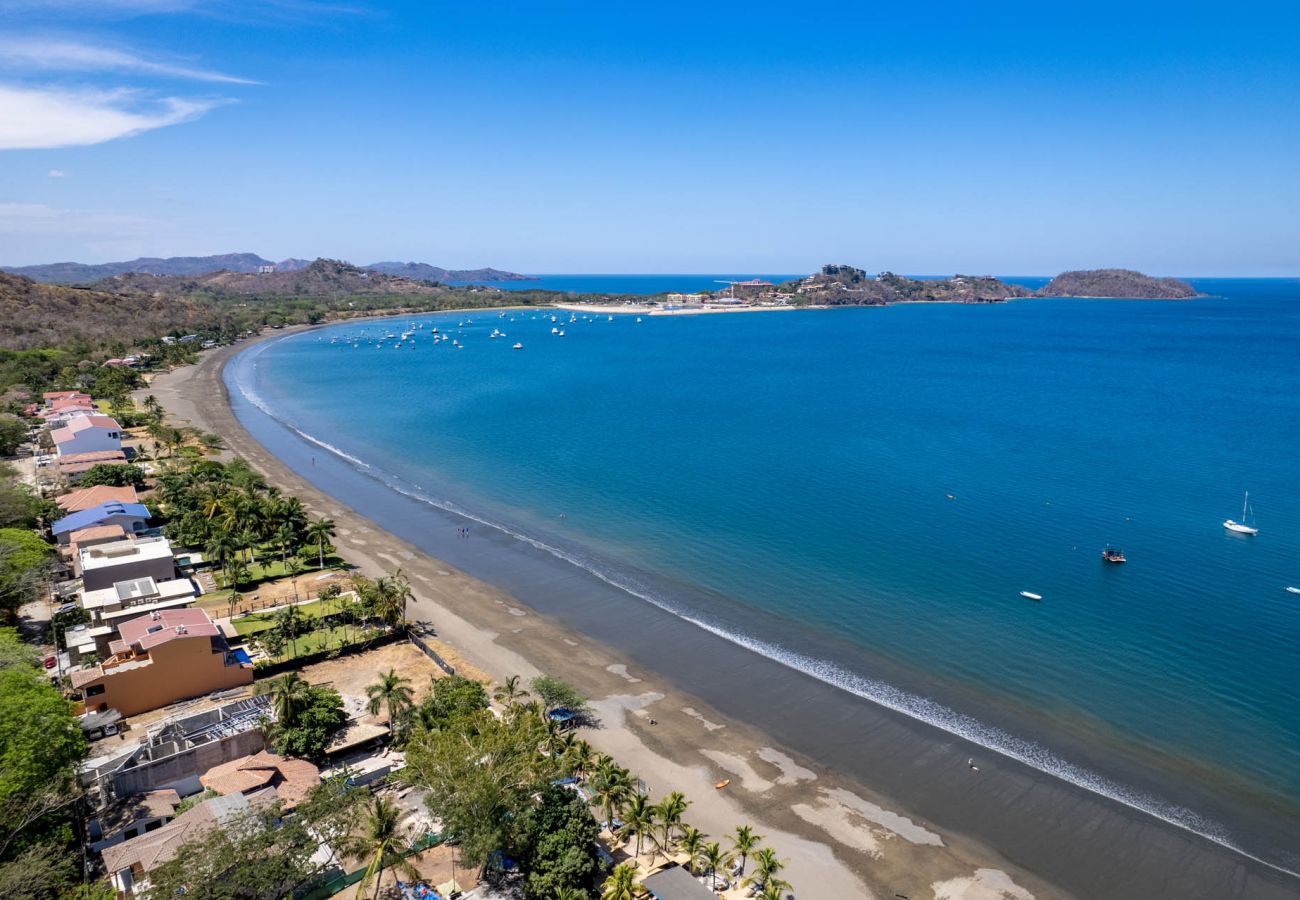 House in Potrero - Beachfront 7BR House w/ Large Pool, Firepit & BBQ • Bella Catalina