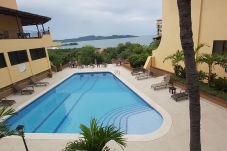 Condominium in Playa Flamingo - Playa Flamingo ocean-view condo,...