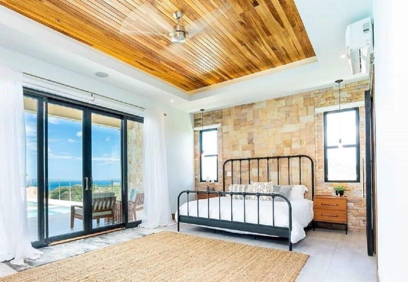 Villa in Playa Flamingo - Top Designer Home: Infinity Pool, 180º Ocean Views - CASA DEL MAR
