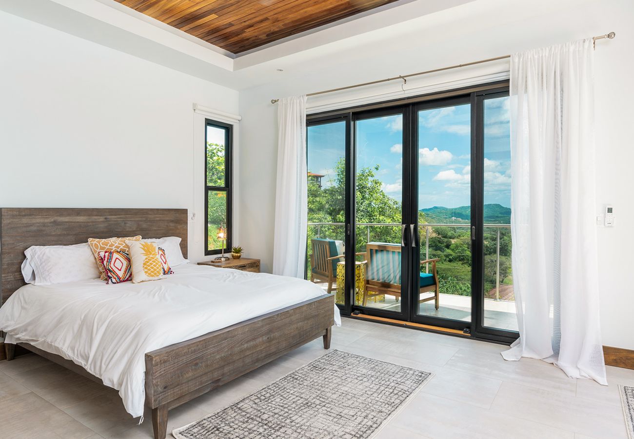 Villa in Playa Flamingo - Top Designer Home: Infinity Pool, 180º Ocean Views - CASA DEL MAR