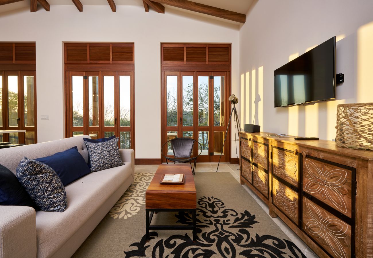 House in Las Catalinas - Oceanfront•Sleeps 6•Full Kitchen•BBQ•Pool•Balcony - Alouatta Guesthouse