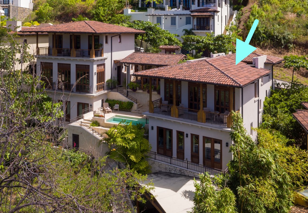 House in Las Catalinas - Oceanfront•Sleeps 6•Full Kitchen•BBQ•Pool•Balcony - Alouatta Guesthouse