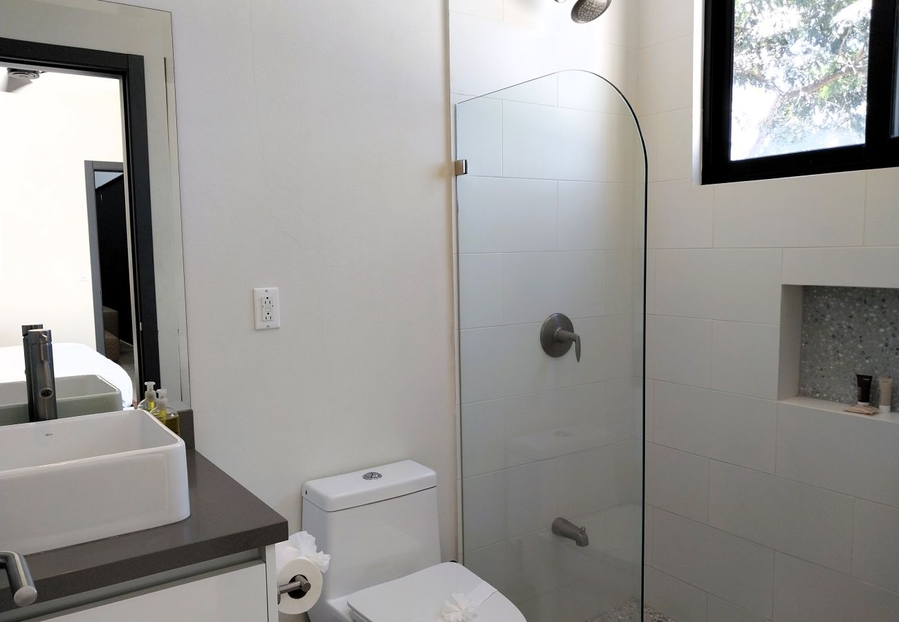 Villa in Playa Flamingo - Mar Vista Villa-sleeps 16-infinity pool-Ocean View - luxury Casa de Iluminacion