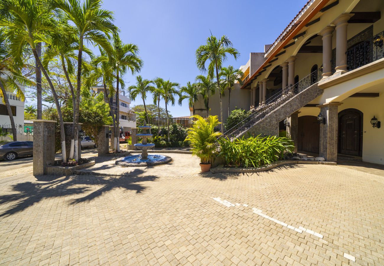 Villa in Potrero - Casa Taj*beachfront*chef service*housekeeping*6 BR