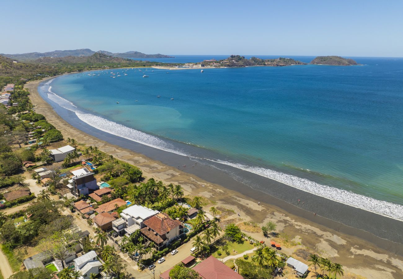 Villa in Potrero - Casa Taj*beachfront*chef service*housekeeping*6 BR