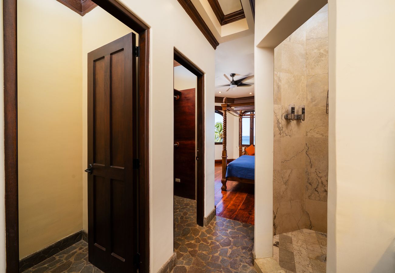 Villa in Potrero - Casa Taj*beachfront*chef service*housekeeping*6 BR