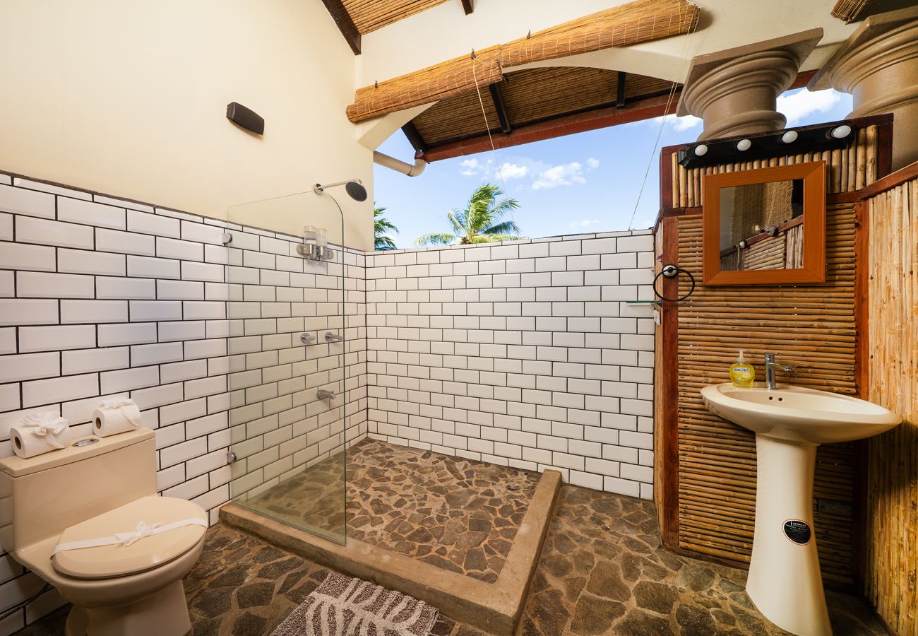 Villa in Potrero - Casa Taj*beachfront*chef service*housekeeping*6 BR