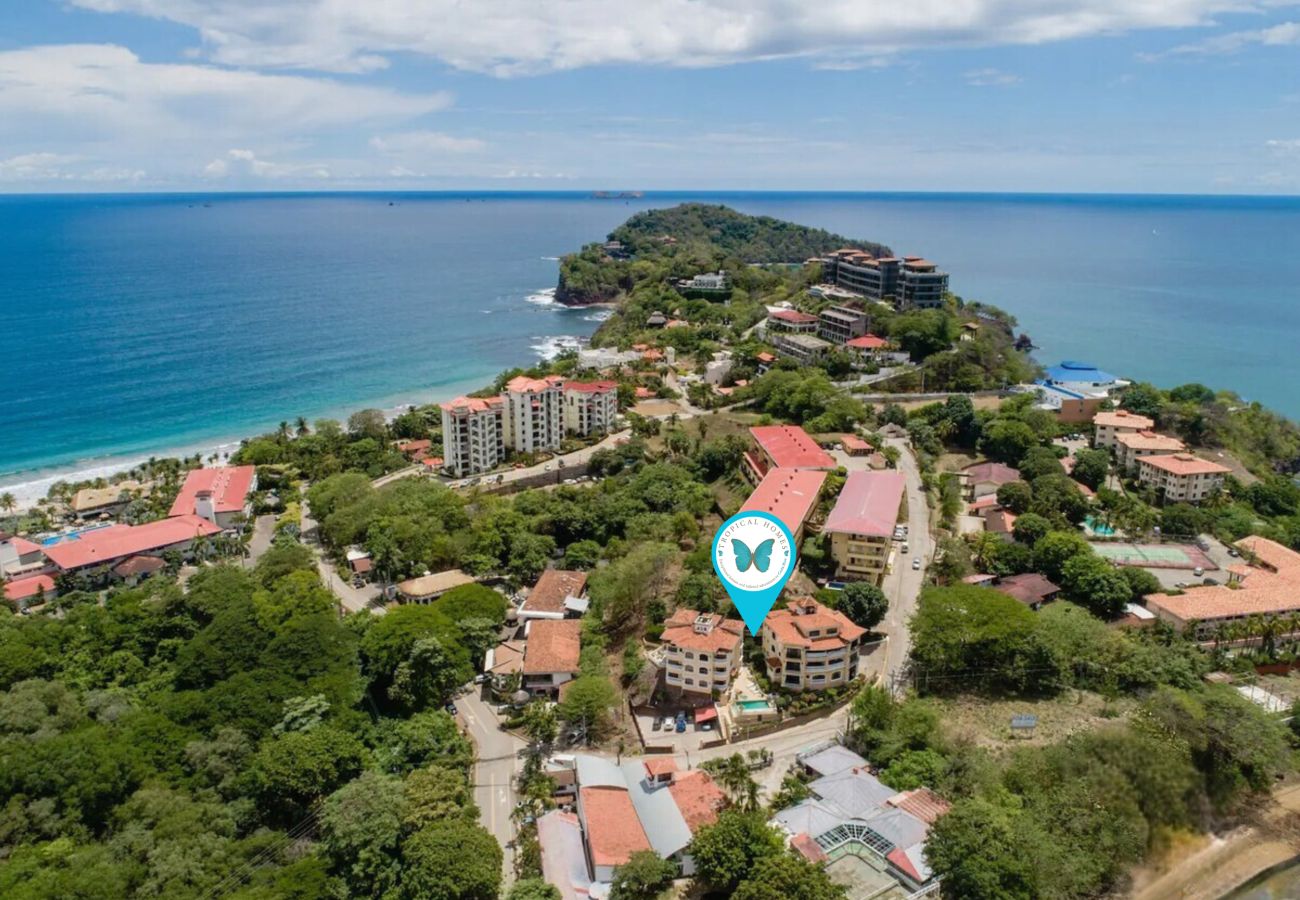 Condominium in Playa Flamingo - 150 m to Marina Flamingo•BBQ•Balcony•extra TV room - Flamingo Rose Vista