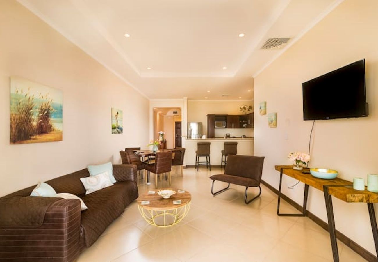Condominium in Playa Flamingo - Oceanview•Balcony•2 Pools•Parking•Kitchen•Washer/D - Flamingo Towers 17