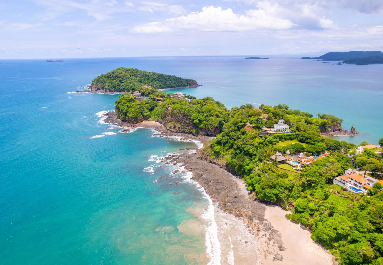 Condominium in Playa Flamingo - Flamingo Center: 2 BR condo w| gorgeous bay views - Punta Plata 521